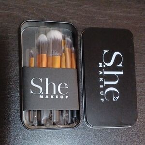 NEW Brush Set - Black and Gold